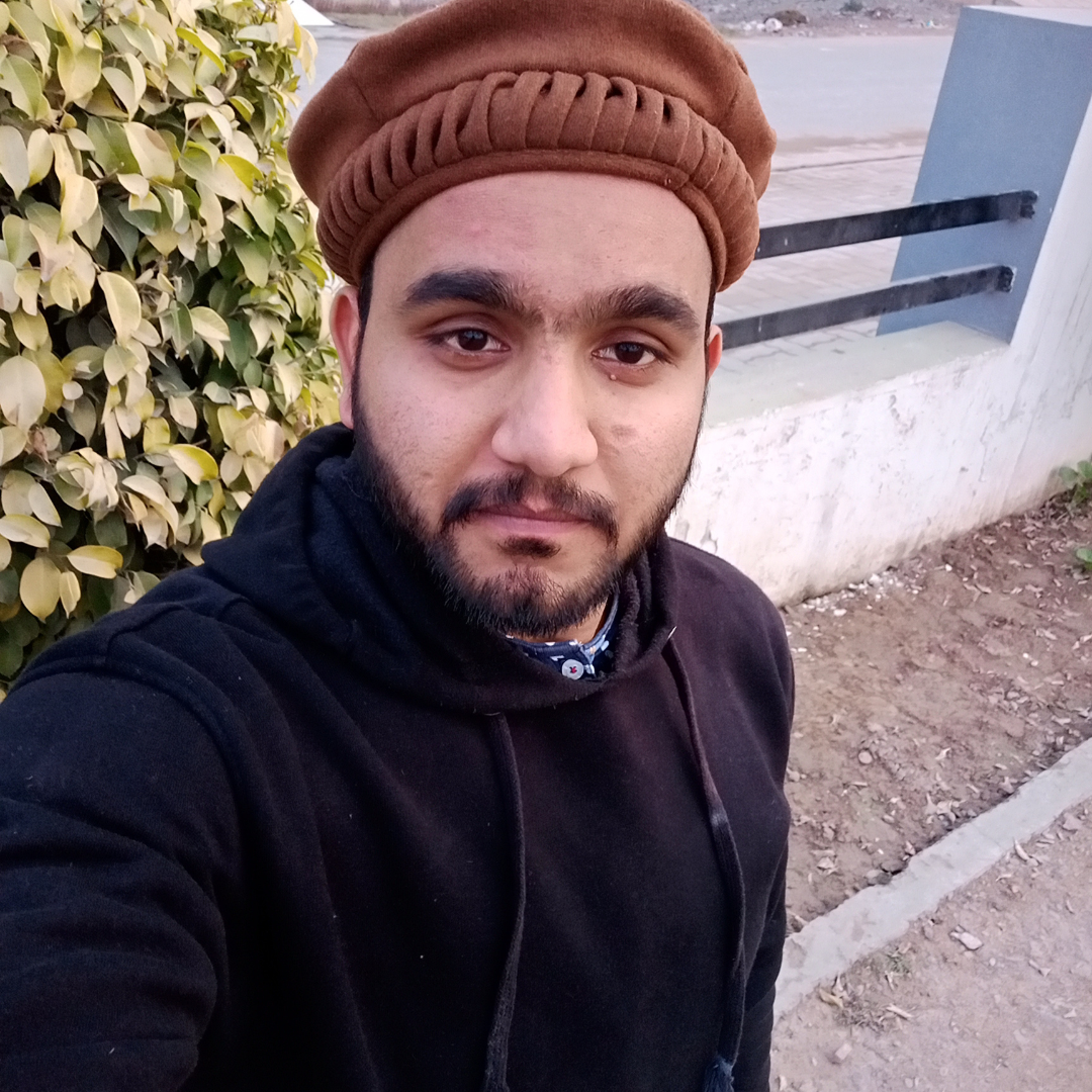 <em><strong>Michael Anderson</strong></em>